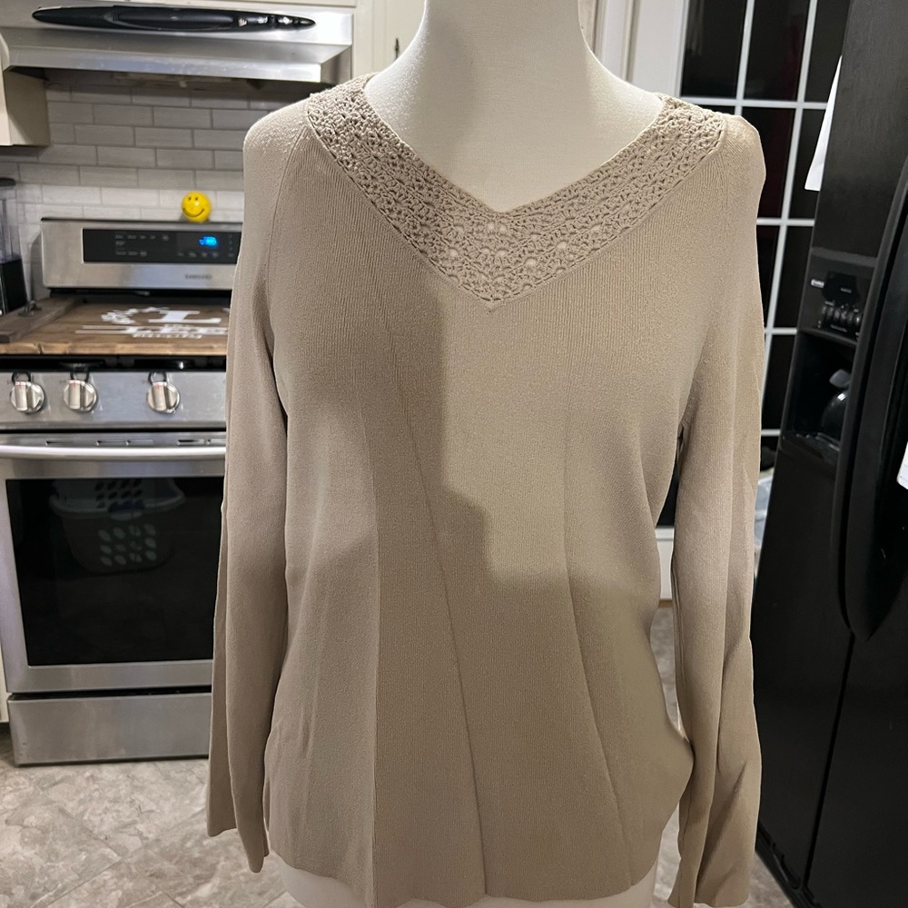 Jones New York sweater size L